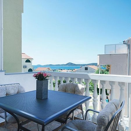 Apartmani Krizanovic Vodice Bagian luar foto