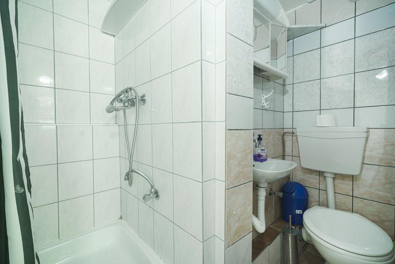 Apartmani Krizanovic Vodice Bagian luar foto